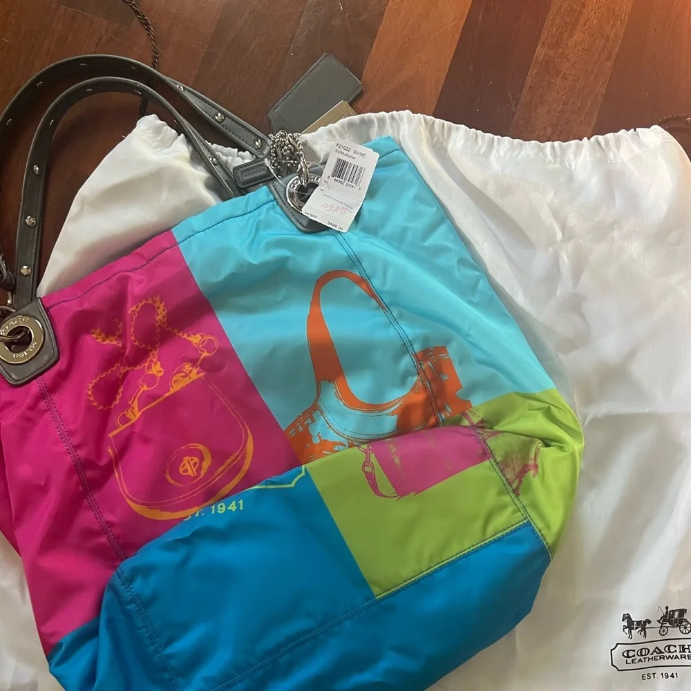 Vintage & Rare Coach Madison Multicolor Nylon Four Square Summer Beach Tote bag - Picture 3 of 10